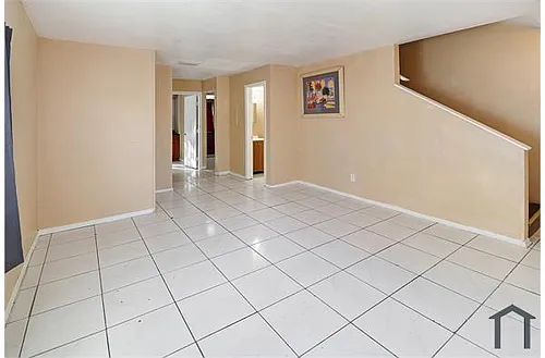 2231 NW 59th Way Photo 1
