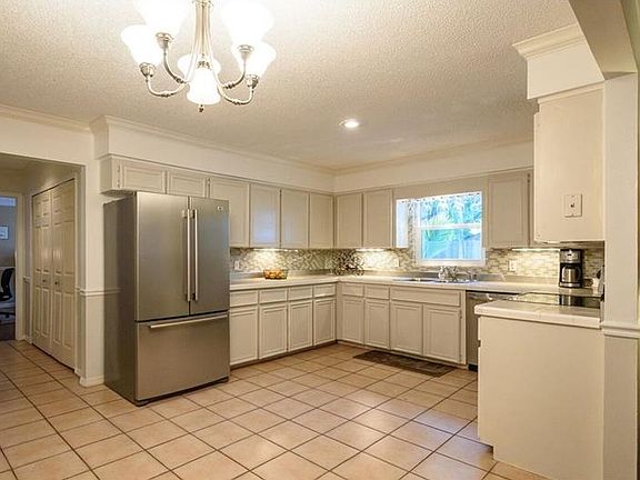 3rd image of 7341 Woodknot Ct