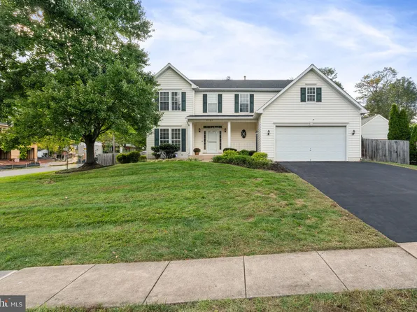 6782 Jefferson St, Haymarket, VA 20169