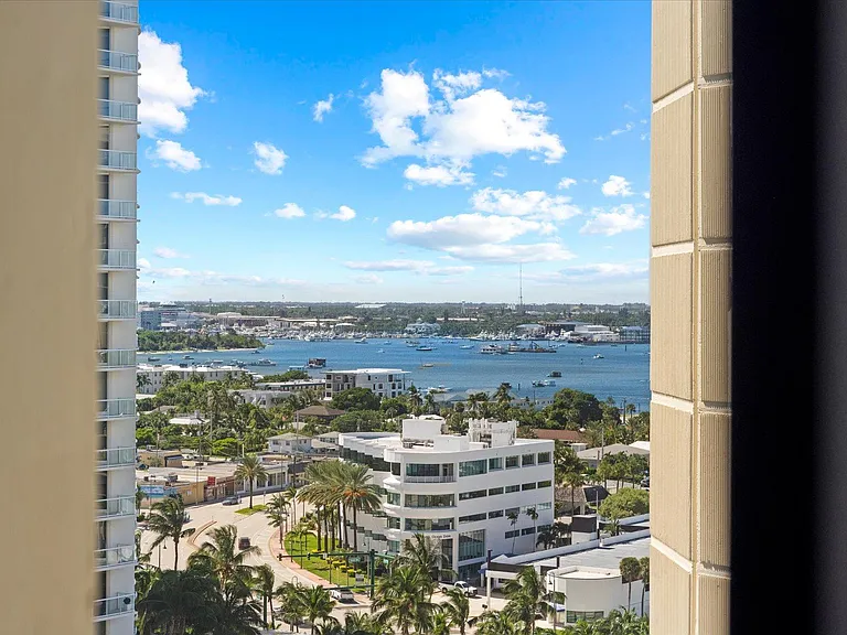 2800 N Ocean Dr #A17B — Photo 18
