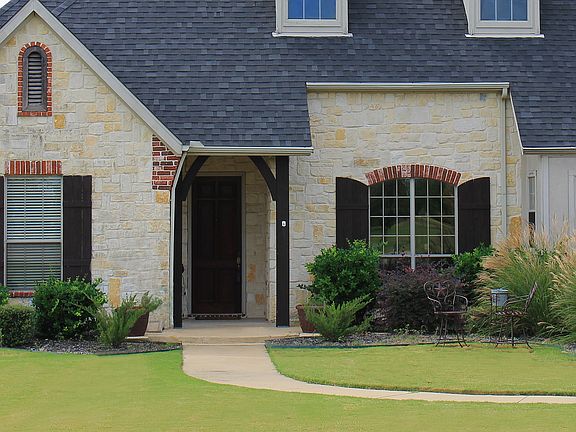 2nd image of 232 Pheasant Hill Dr