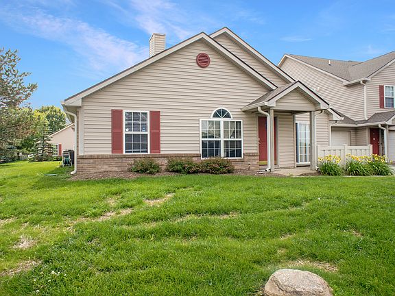 3rd image of 4805 Kelvington Dr