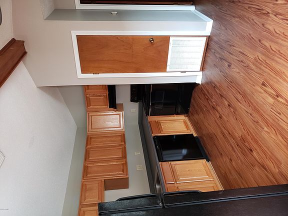 5th image of 210 Briarcliff Dr