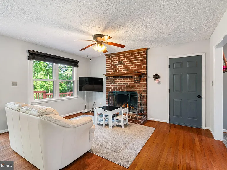 127 Pilgrim Cv — Photo 12