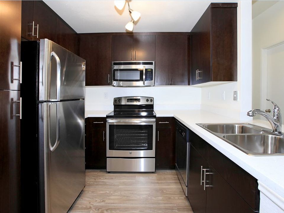 1st image of 720 Camino De La Reina APT 313