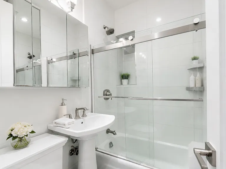 37 King St #3C — Photo 5