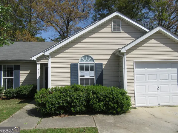 5799 Eagles Feather Ln, Riverdale, GA 30274