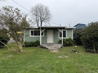 150 S 5th St, Lakeside, OR