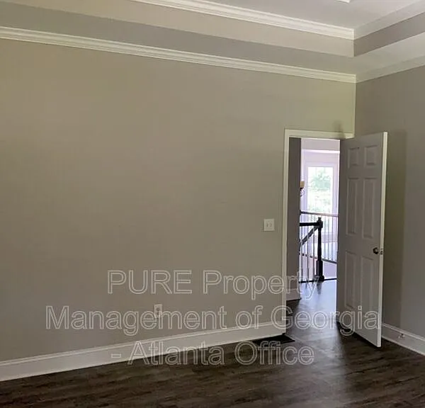 27 N Hampton Dr — Photo 16