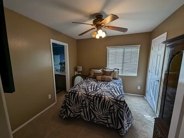 4721 E Redfield Rd — Photo 25
