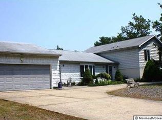 554 Astor Pl, Bayville, NJ 08721