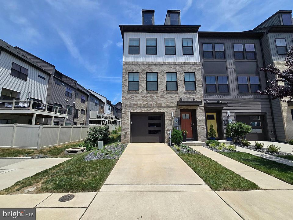 1st image of 651 Chalcedony Ln