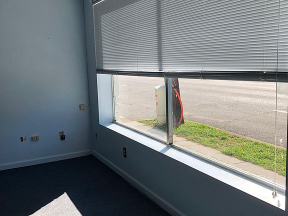 4th image of 117 N 3rd St