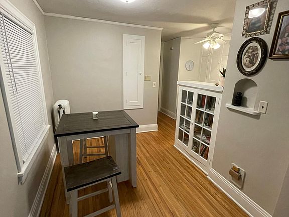 2nd image of 394 Cleveland Ave N #6