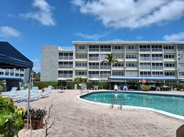 329 SE 3rd Street #302s, Hallandale Beach, FL 33009
