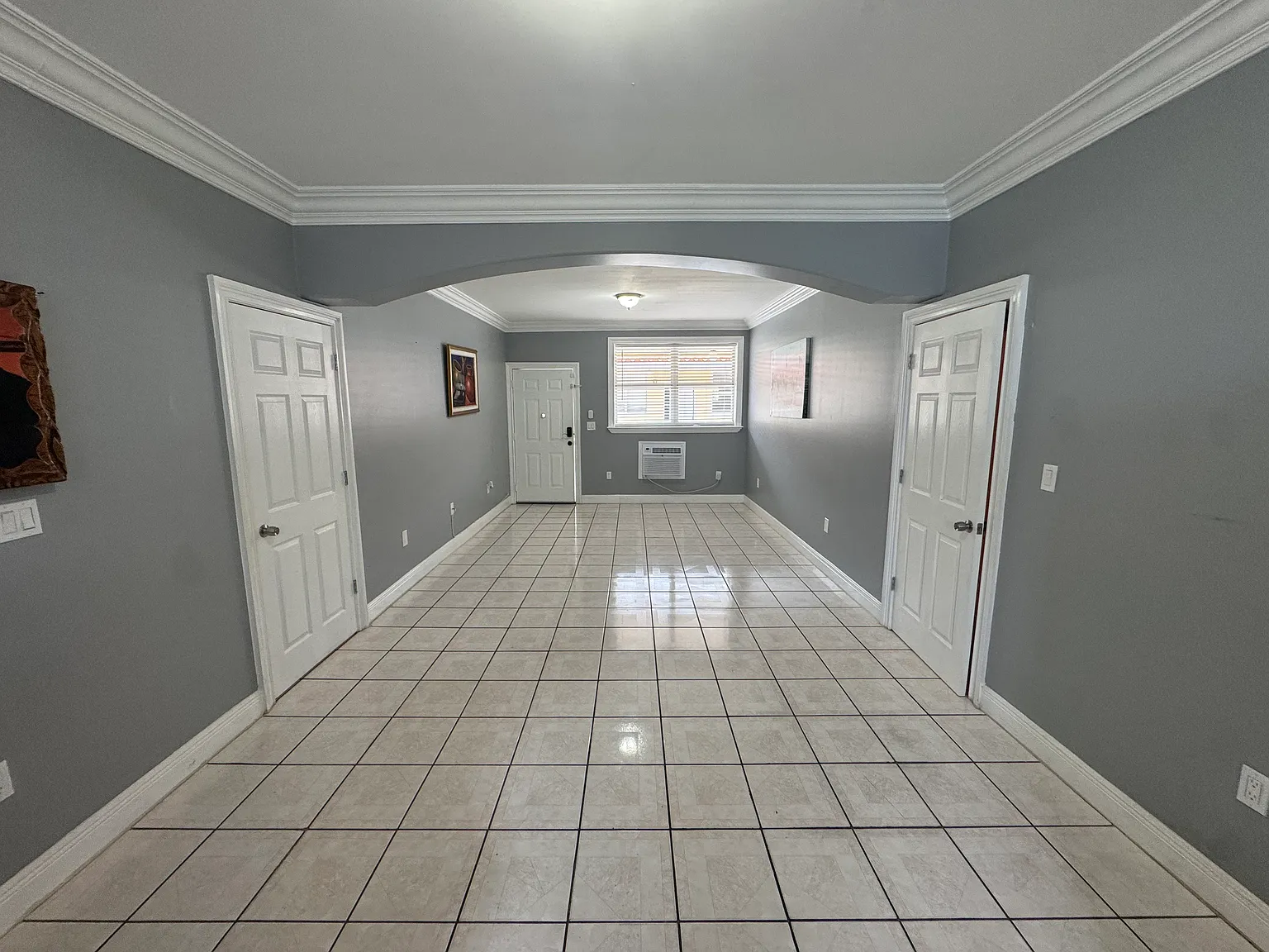 4 bed, 1250 sqft, $3,100 — Photo 1