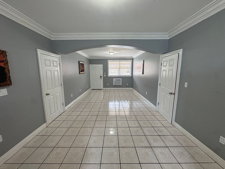 1st image of 628 NW 1st St #11