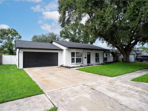 2249 65th Pl N, Saint Petersburg, FL 33702