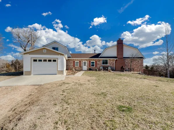 4106 N Shelburne Dr, Hutchinson, KS 67502