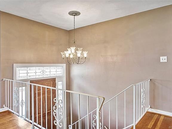 5th image of 15005 Horseshoe Bend Dr