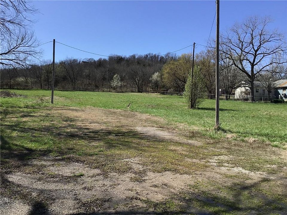 2nd image of ALT 75 Hwy Lot 1