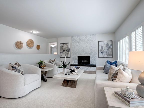 5th image of 31 Dutch Valley Lane