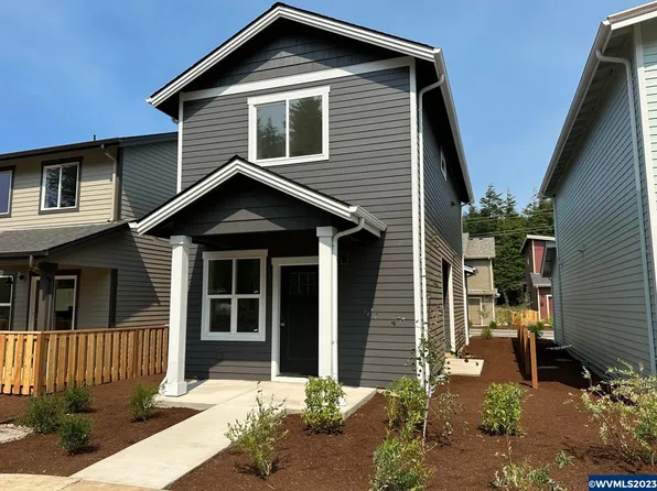 4545 SE Fleming St, Newport, OR 97366