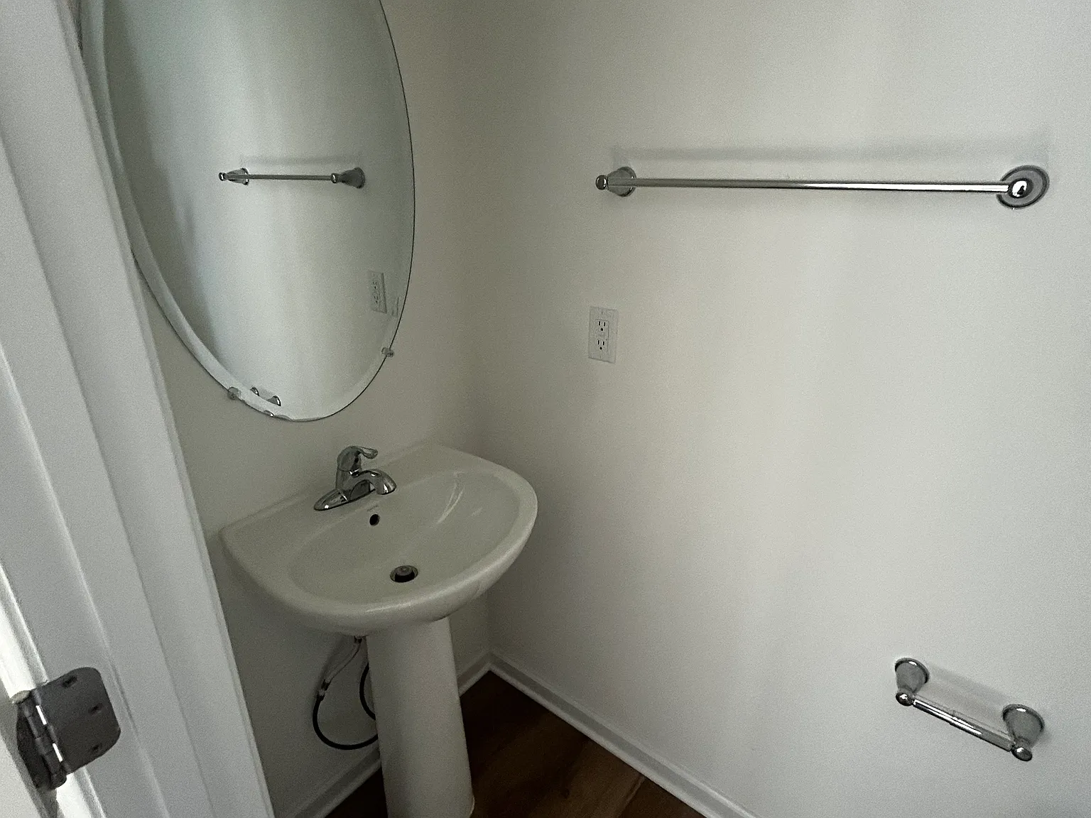 3 bed, 2.5 bath, 1253 sqft, $1,650 — Photo 4