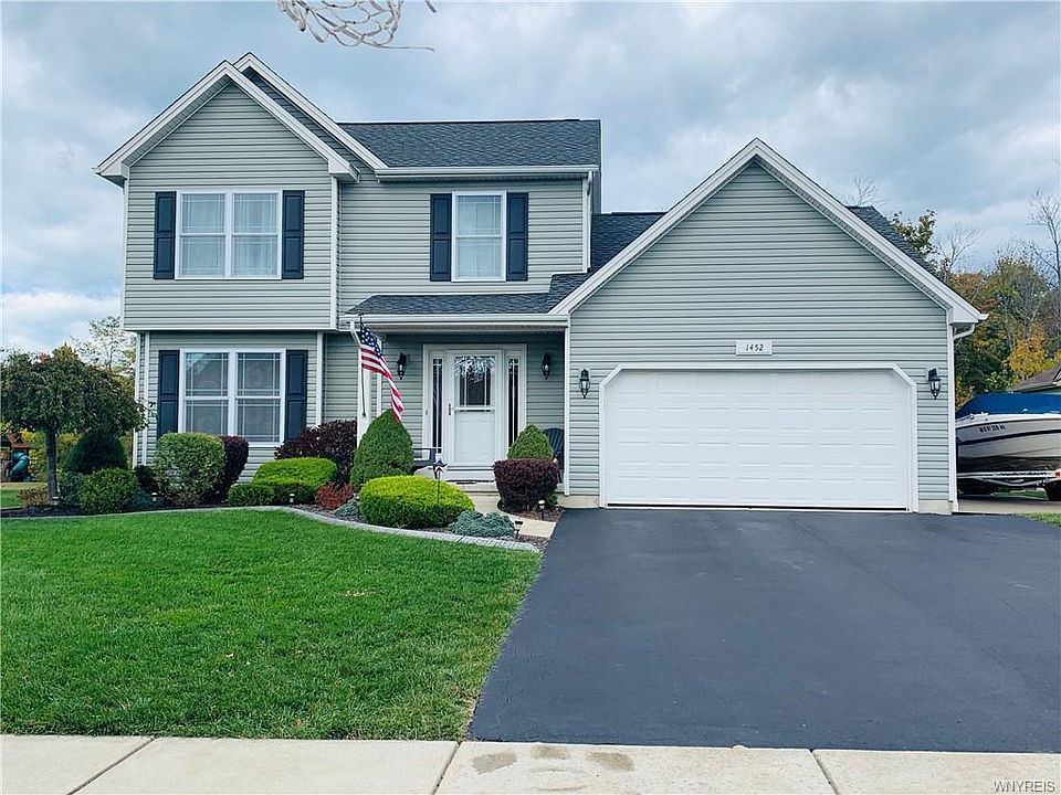 1st image of 1452 Evergreen Dr