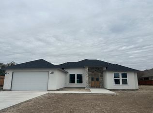 408 Pitaya Ln, Del Rio, TX 78840