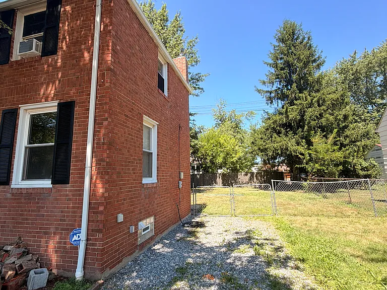 19409 Cherokee Ave — Photo 18