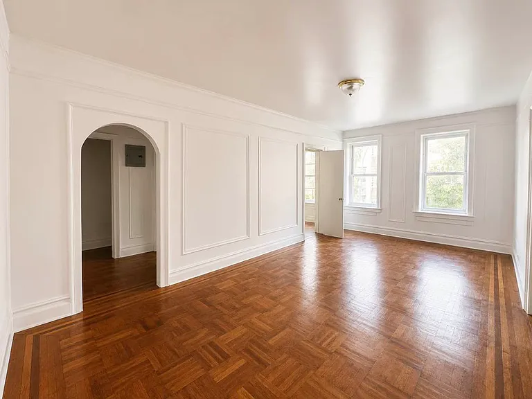 1504 Sheridan Ave #1L — Photo 1