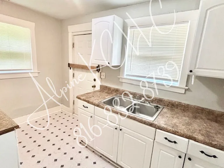 809 S Brookside Ave — Photo 8