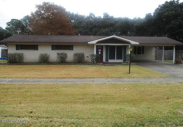 1st image of 102 Elm Dr