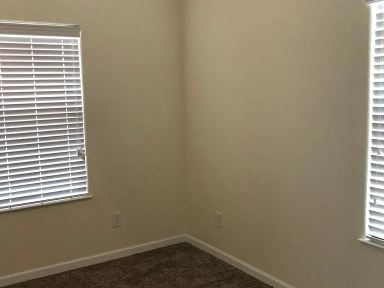 1025 Walnut St — Photo 14
