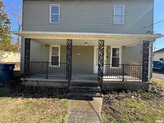 3rd image of 204 N Fairdale St
