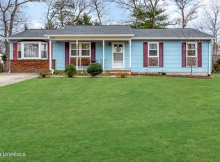 1044 Clearwater Ave, Manahawkin, NJ 08050