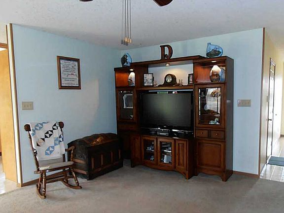 4th image of 3405 Coralberry Ct