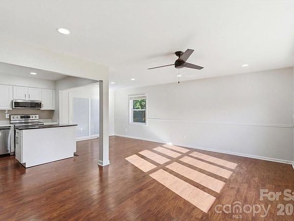 5th image of 5810 Red Carriage Ln