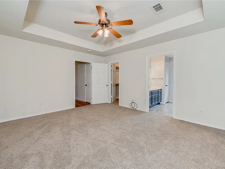 1207 Portsmouth Ct — Photo 17