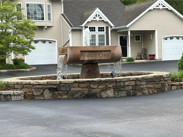 19 Calabria Ct Unit 19, Westerly, RI 02891