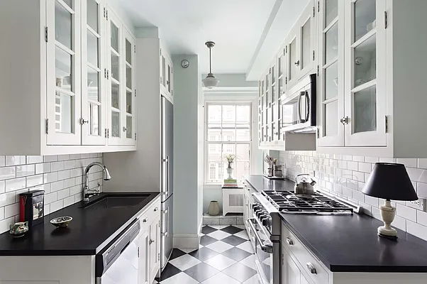 Sold by Berkshire Hathaway HomeServices New York Properties | media 15