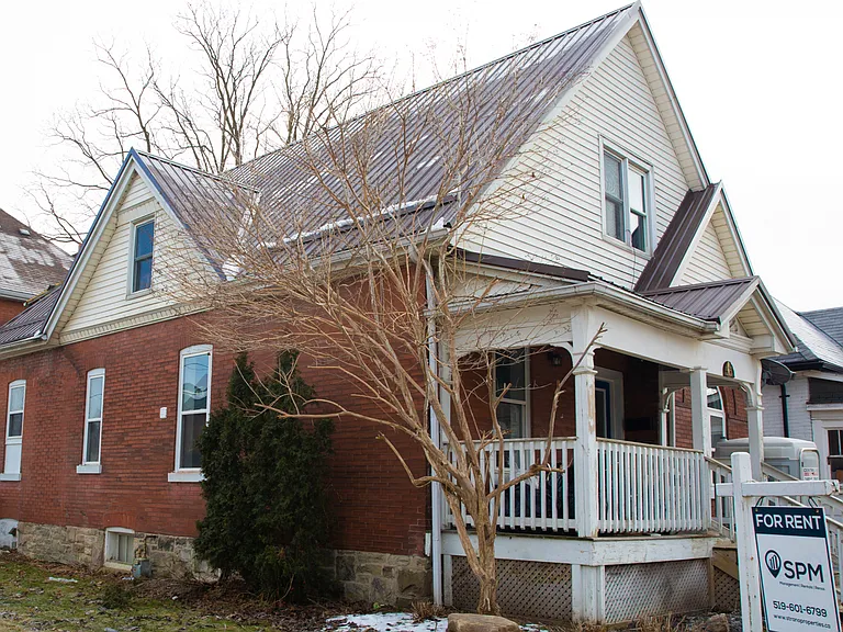 53 Manitoba St — Photo 12