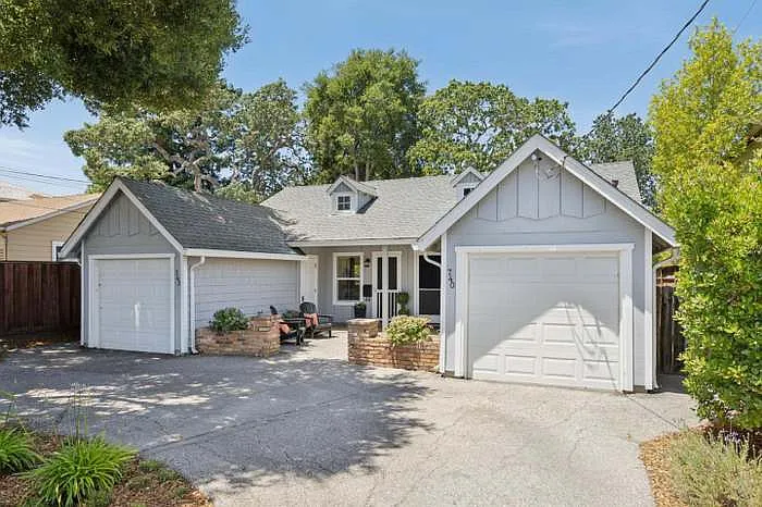 740 Roble Ave #A — Photo 6