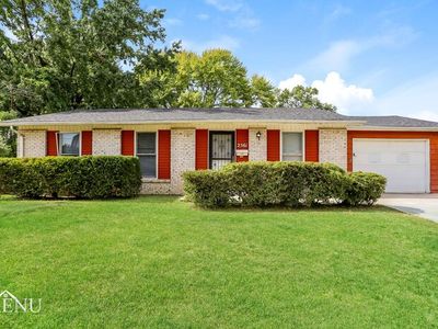 2561 Hedgerow Dr, Florissant, MO, 63031