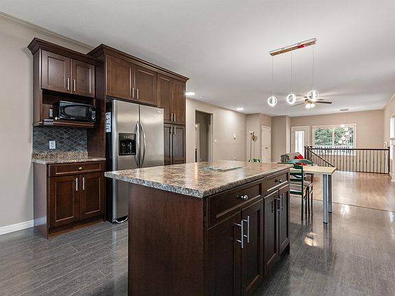 3rd image of 63861 Old Yale Rd