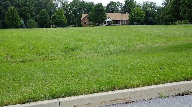 2nd image of 4018 Hunsicker Dr