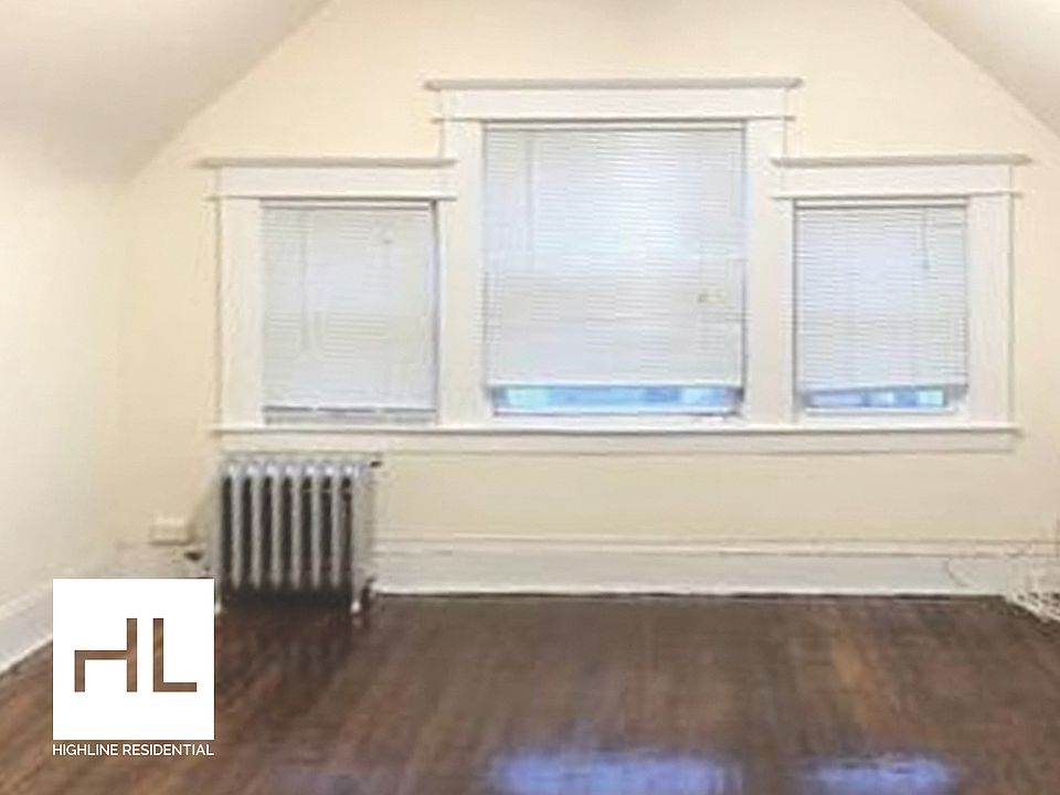 1st image of 27-24 Gillmore St #3