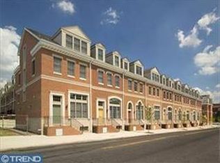 828 S Swanson St, Philadelphia, PA 19147