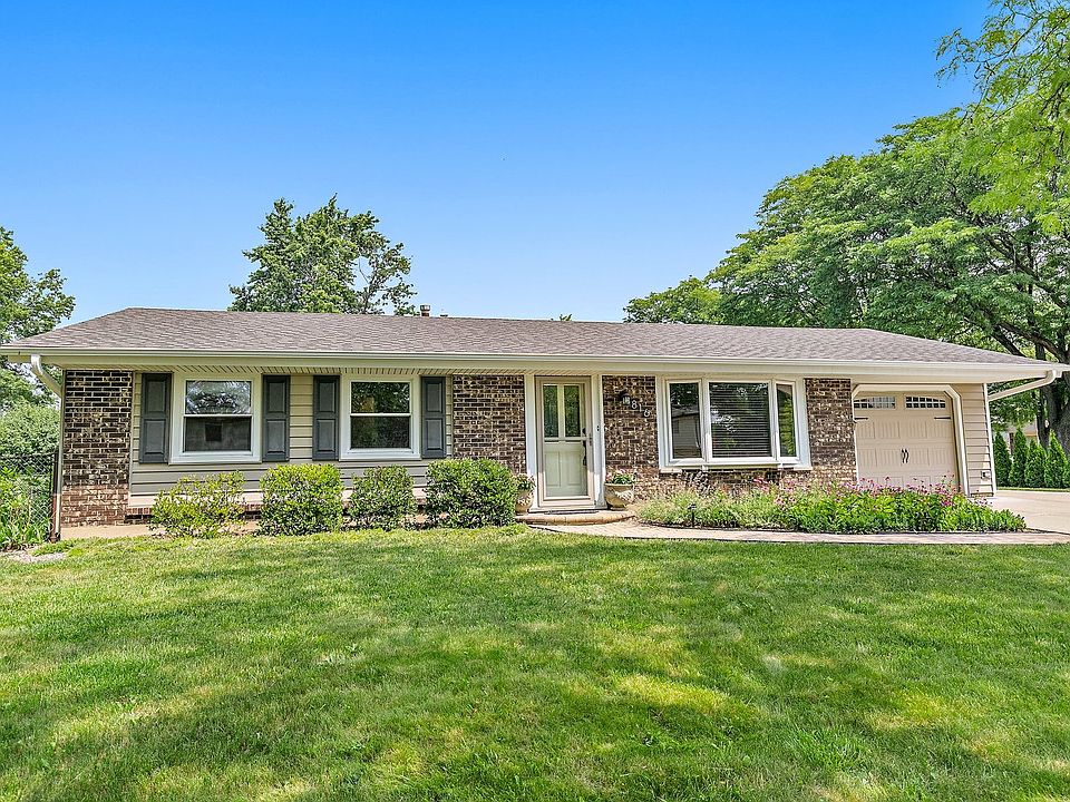 1st image of 816 Georgean Ln